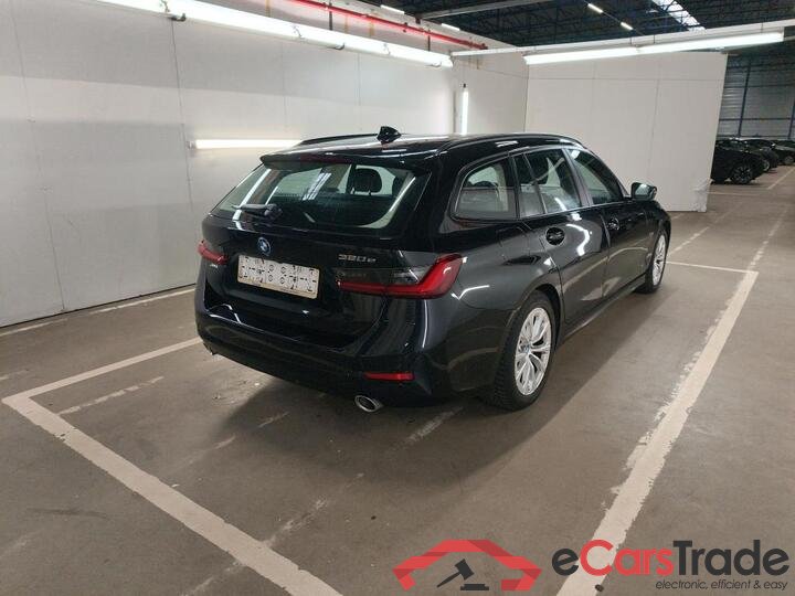 BMW 3 Reeks Touring 3 Reeks Touring 320e (150 kW) (PHEV) 150kW/204pk  5D/P Auto-8 #4