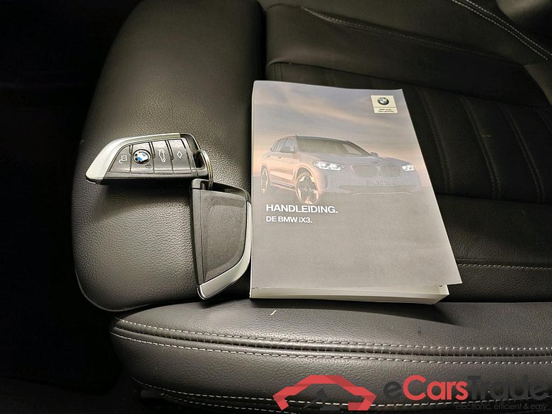 BMW ix3 iX3 High Executive 5d + Shadow Line Pack, Pano #4