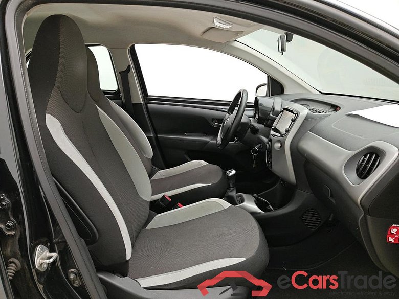 Toyota Aygo 1.0 VVT-i x-play 5d #3