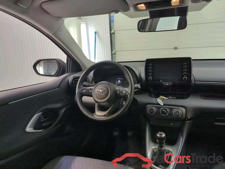 TOYOTA Yaris 1.5 VVT-i Active #3