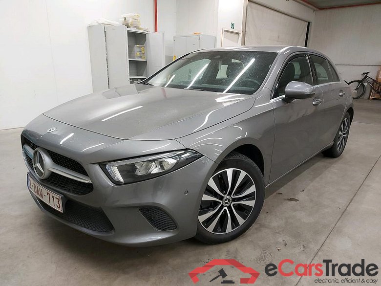 MERCEDES - MER A 250 e 218PK DCT Business Line & Widescreen CockPit * HYBRID * #1