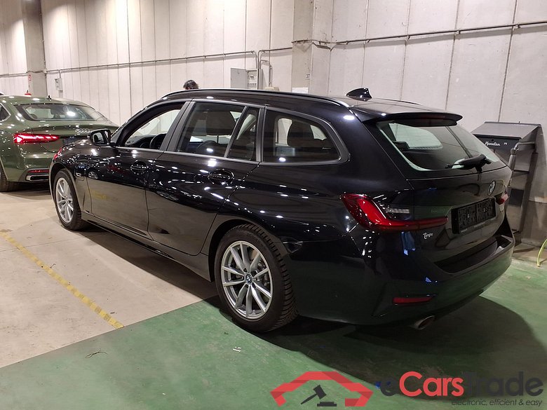 BMW 3 SERIES TOURING 2.0 330E (215KW) TOURING #2