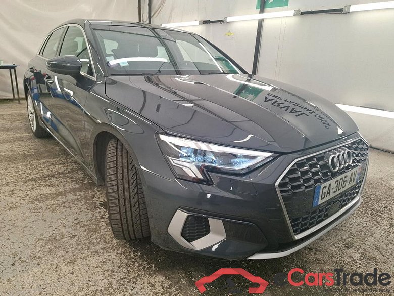 AUDI A3 Sportback / 2020 / 5P / Berline 35 TFSI 150 MHEV S Tronic Design Luxe #4