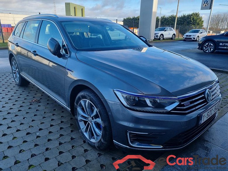 VOLKSWAGEN Passat Variant GTE Passat Variant GTE 1.4 TSI Plug-In-Hybrid 160 kW (218 ch) 6 vitesses DSG #2