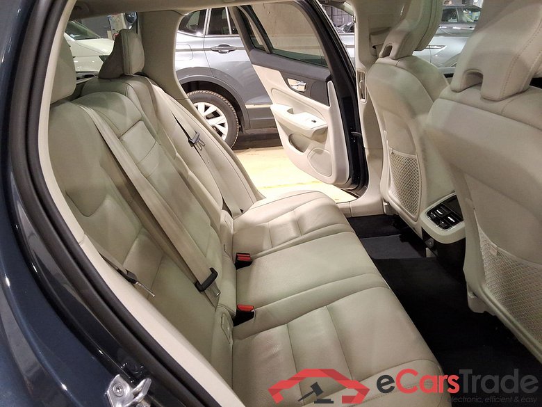 VOLVO V60 - 2018 2.0 B3 MHE Inscription Geartronic #5