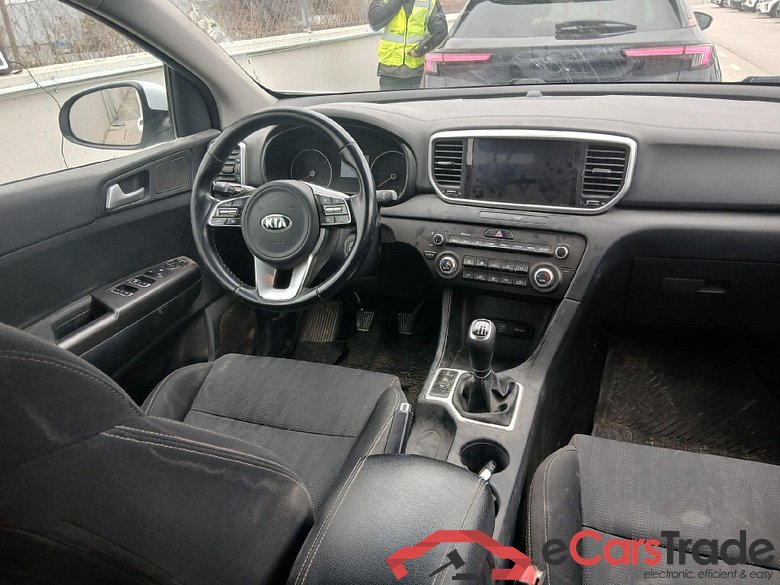 KIA Sportage / 2018 / 5P / todoterreno 1.6 MHEV Business 100kW (136CV) 4x4 #3