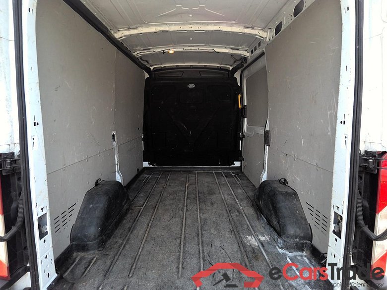 TRANSIT FGN T310 L2H2 TR BUSIN #6