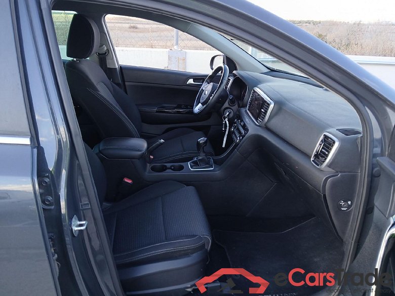 KIA Sportage 1.6MHEV Drive 100kW(136CV) 4x2(Crist Tintados)(CX) #6