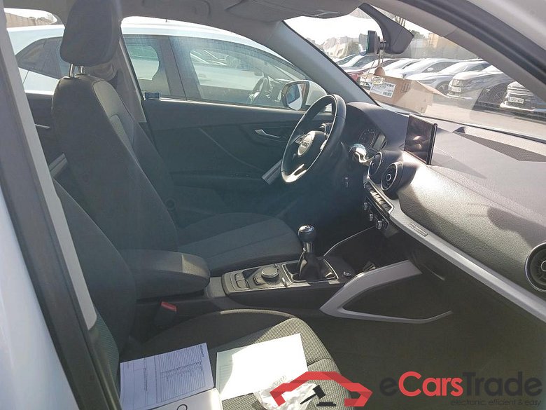 AUDI Q2 / 2016 / 5P / todoterreno Design 30 TFSI 85kW (116CV) (AC) #6