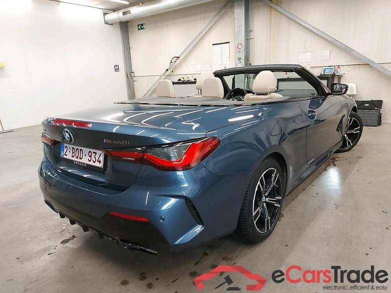 BMW - BMW 4 CABRIO M440iA xDrive 374PK Pack Innovation With Vernasca Leather & Head Up & LaserLights & Comfort Access & Harman Kardon & Driving Assistant Professional  * PETROL * #2