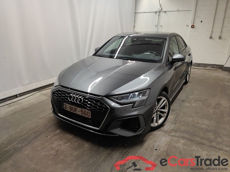 Audi A3 Berline 2.0 TDi 35 110kW S tronic S line Bus. Ed 4d