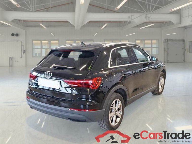 AUDI Q3 / 2018 / 5P / SUV 35 TDI QUATTRO S TRONIC BUSINESS #2