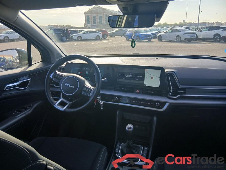KIA Sportage / 2022 / 5P / todoterreno 1.6 T-GDi MHEV 110kW (150CV) Drive 4x2 #3