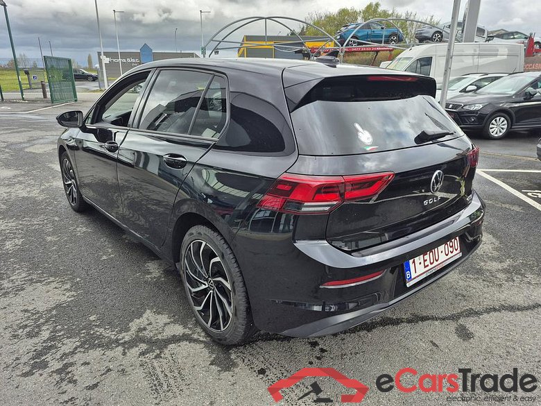VOLKSWAGEN Golf VIII Golf Life Business Premium 1.0 eTSI 81 kW (110 ch) 7 vitesses DSG #5