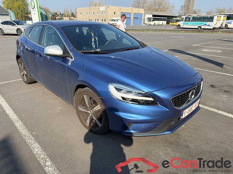 VOLVO V40 2.0 T2 Sport Edition GPF (EU6d-TEMP) boite manuelle #2
