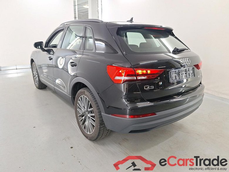 AUDI Q3 1.4 45 TFSI E S TRONIC #3
