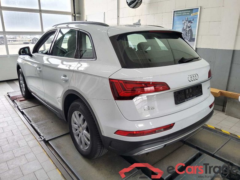 Audi Q5 (FYG)(06.2020->) DE - SUV5 35 2.0 TDI EU6d, basis (EURO 6d), (Facelift) 2020 - 2024 #4