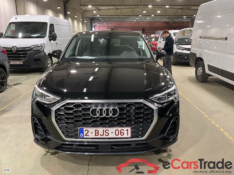 AUDI Q3 Sportback 1.4 45 TFSI E S TRONIC #2