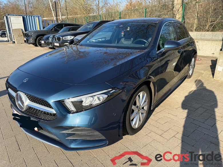 Mercedes A 180d AMG Aut. LED-Xenon Widescreen Navi 1/2 Sport-Leather-Alcantara KeylessGo Camera Klima PDC ...