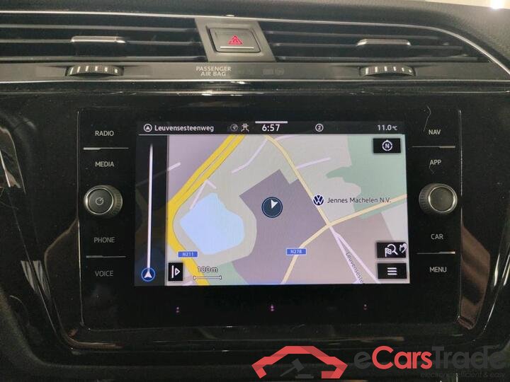 Volkswagen Touran 2.0 TDI Highline Navi Alcantara Klima PDC ... #6