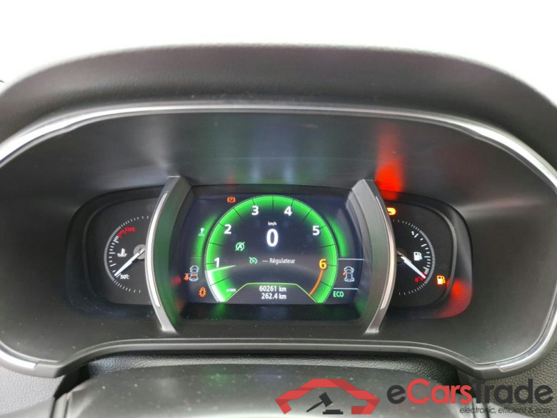 RENAULT Mégane Berline / 2015 / 5P / Berline Business TCe 115 FAP #6