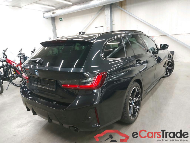 BMW - BMW 3 TOURING 330e 292PK M Sport With Heated Seats & Pack Innovation With Adaptive Light & Driving Assistant Pack & Live CockPit Pro     * HYBRID * #2