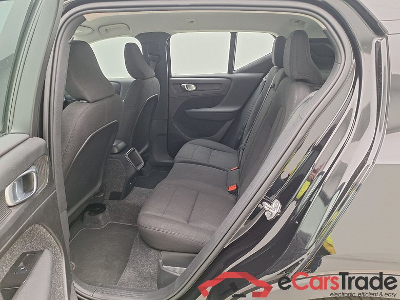 Volvo, XC40 '17, Volvo XC40 T2 Momentum Core 5d #4