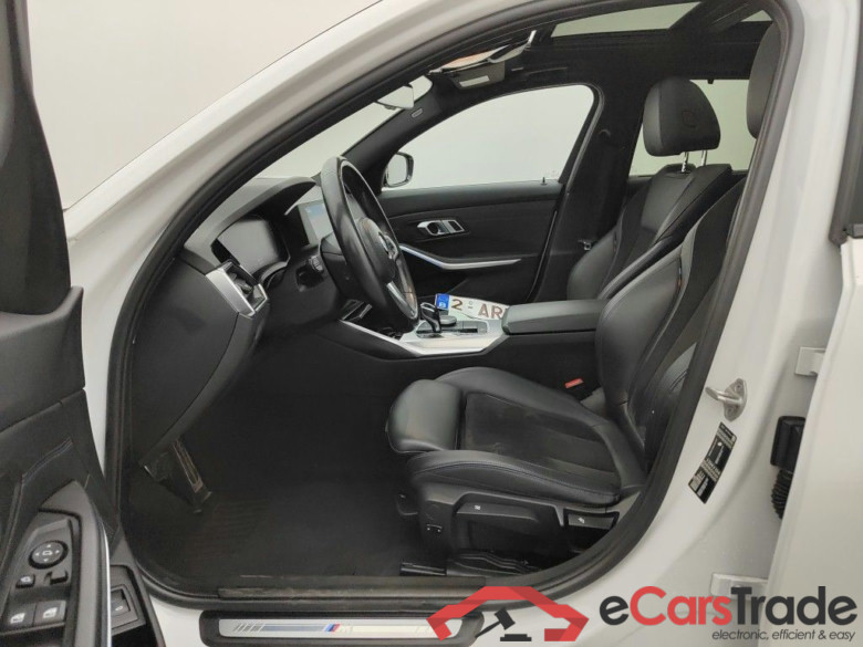 BMW 3 Reeks Touring 318dA (100 kW) 5d #3