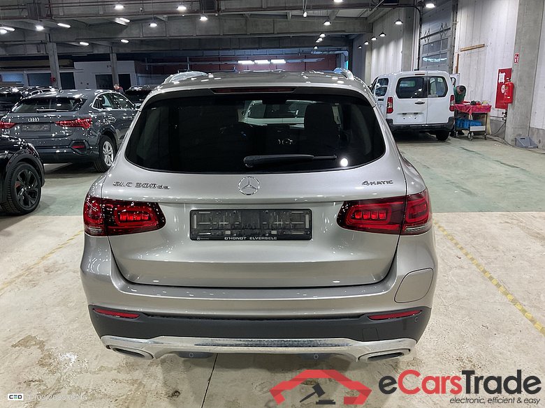 MERCEDES-BENZ GLC 2.0 GLC 300 DE 4MATIC 4WD AUTO #5