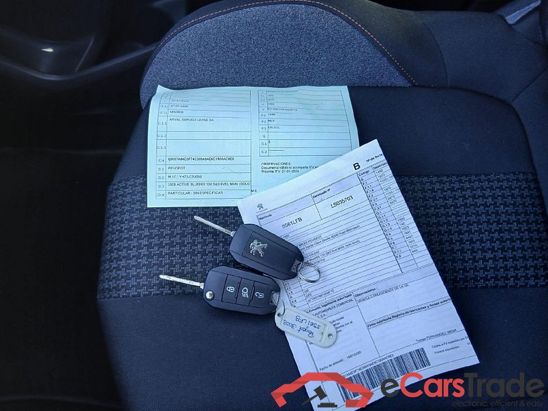 PEUGEOT 3008 / 2016 / 5P / todoterreno 1.5 BlueHDi 96kW (130CV) S&S Active #5