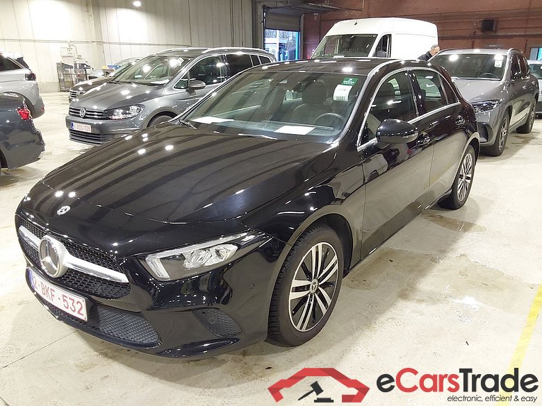MERCEDES-BENZ A-CLASS 1.3 A 250 E DCT BUSINESS SOLUTION