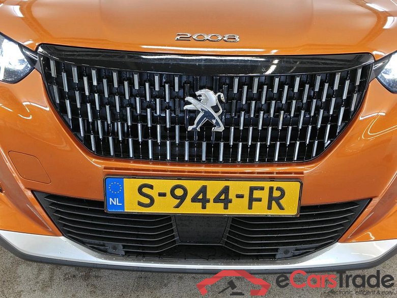 Peugeot 2008 GT Pack 1.2 Puretech 155 EAT8 5d #5