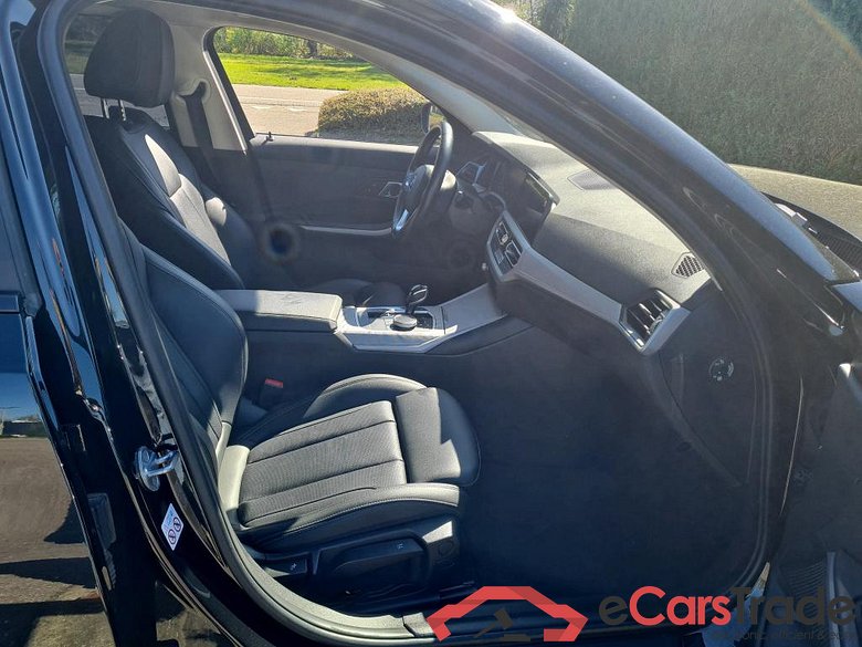 BMW - BMW 3 TOURING 330e 292PK Business Edition Pack Business Plus With Heated Sport Seats & Parking Assistant Pack    * HYBRID * #3