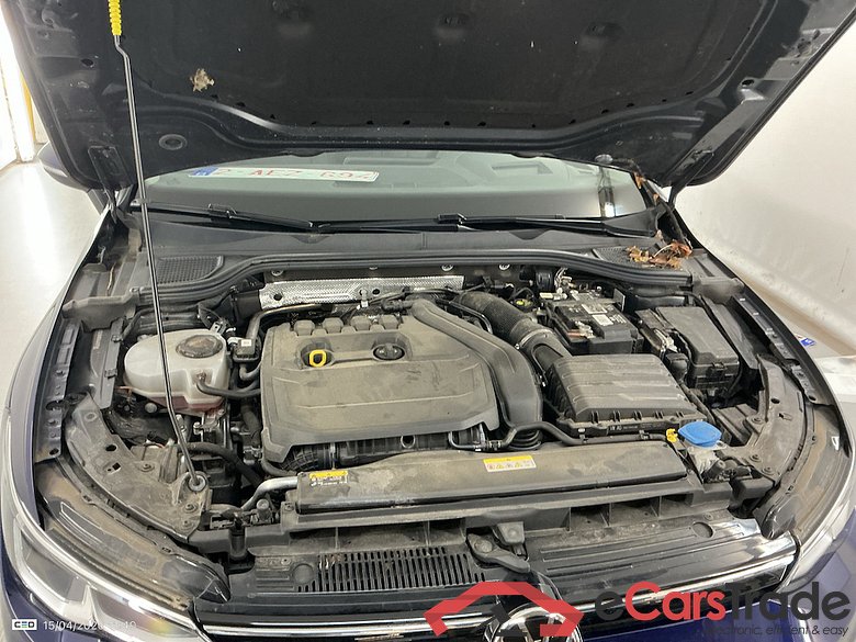 VOLKSWAGEN GOLF VIII 1.5 eTSI Life OPF DSG #6