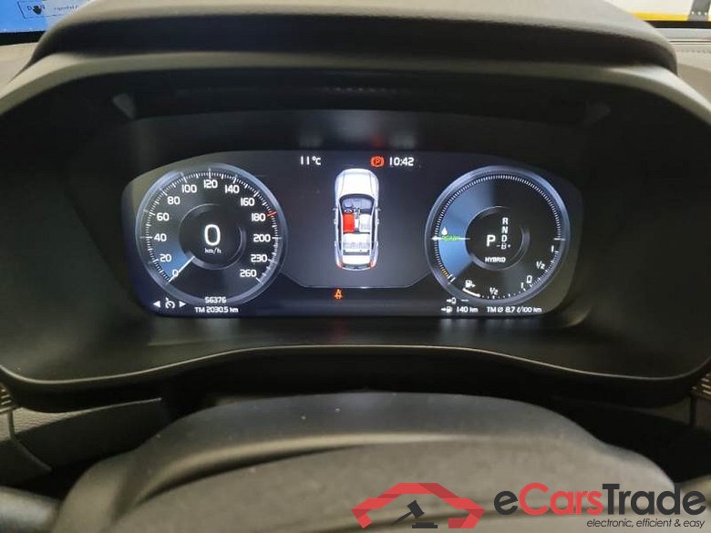 VOLVO XC40 / 2017 / 5P / SUV T4 PLUG-IN HYBRID AUTO RECHARGE R-DESIGN #4