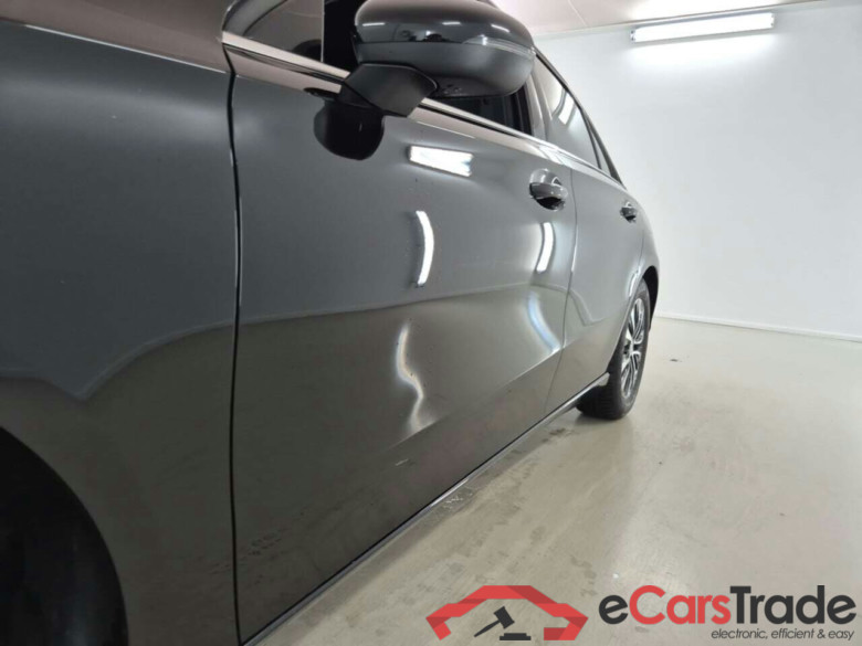 MERCEDES-BENZ A-KLASSE LIMOUSINE 2.0 180 D STYLE 7G-DCT #4