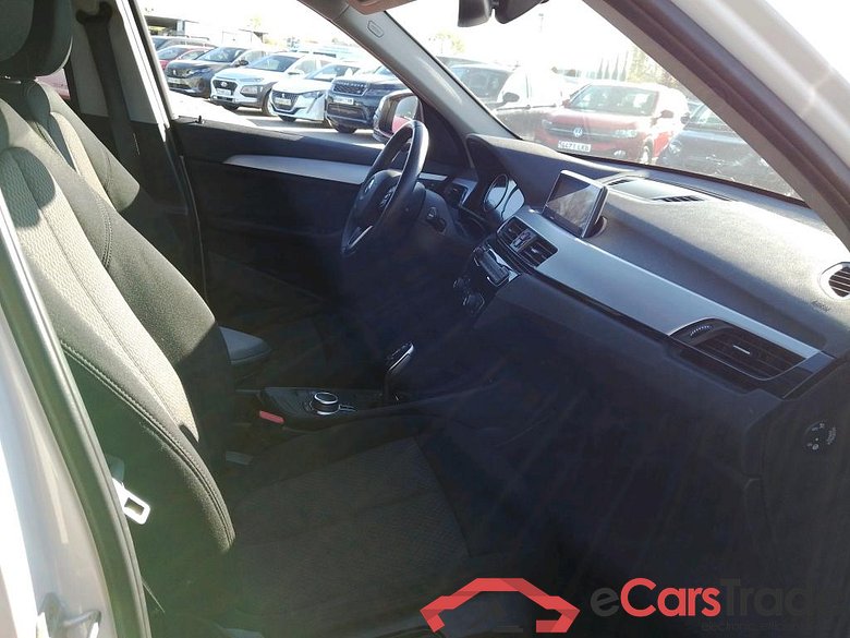 BMW X1 / 2019 / 5P / todoterreno sDrive18d #6