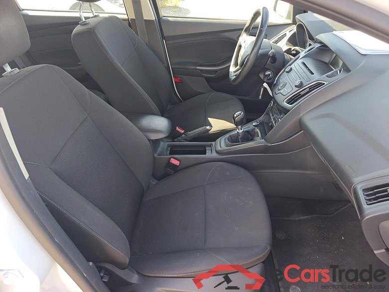 FORD FOCUS 5p 3G berlina con portón 1.5 TDCi E6 70kW (95CV) Trend+ #6