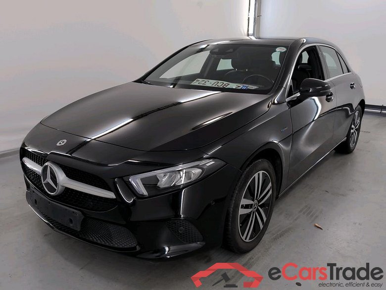 MERCEDES-BENZ CLASS A (W177) A 250 e PHEV Business Solution