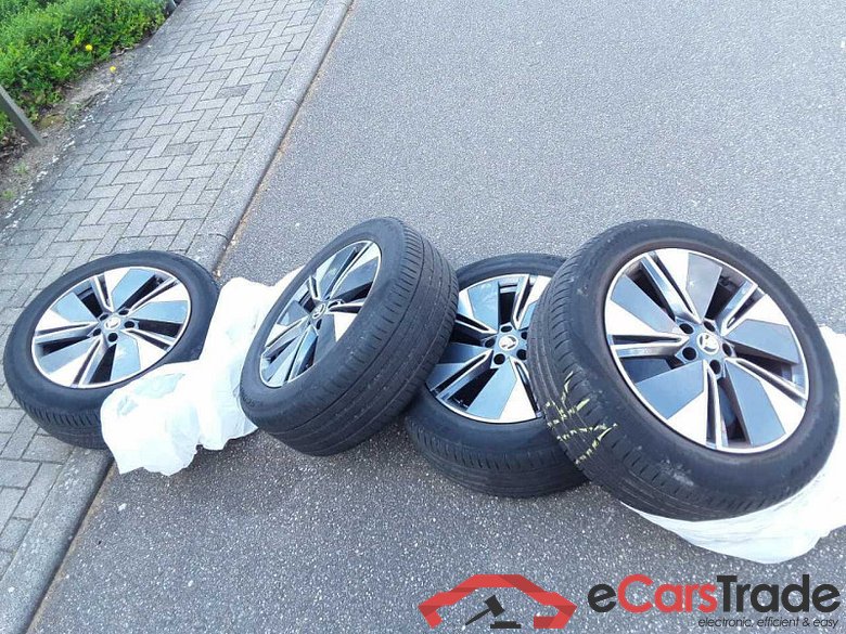 Skoda Enyaq (5AZ)(09.2020->) DE - SUV5 80, 80 Loft, 2020 - 2024 #5