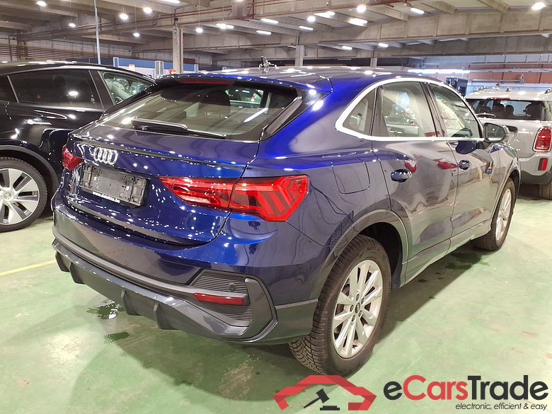 AUDI Q3 Sportback 1.4 45 TFSI E S TRONIC #4