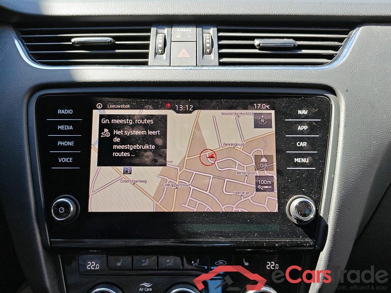 SKODA Octavia Combi 110 kW #3