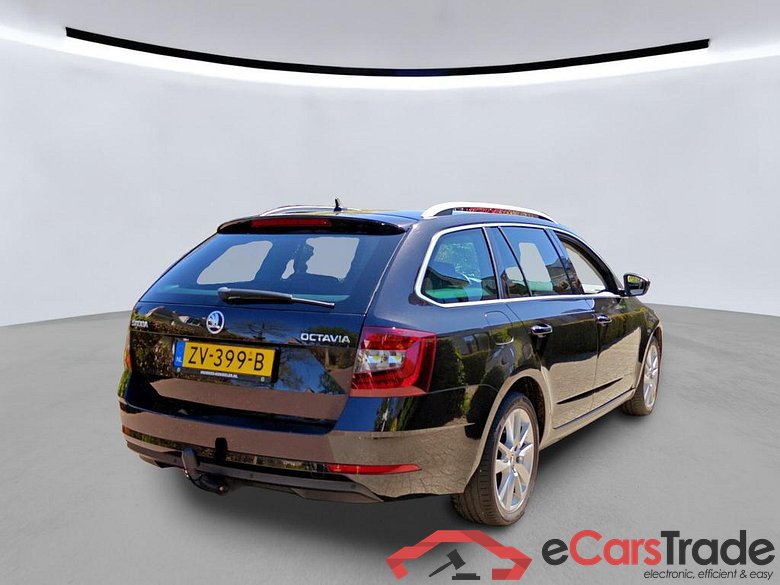SKODA Octavia Combi 110 kW #5