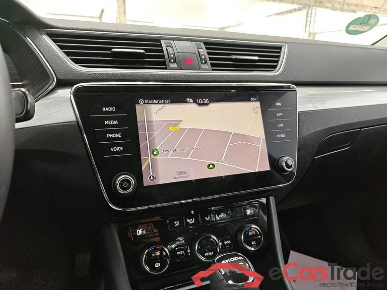 SKODA Superb Combi 110 kW #3
