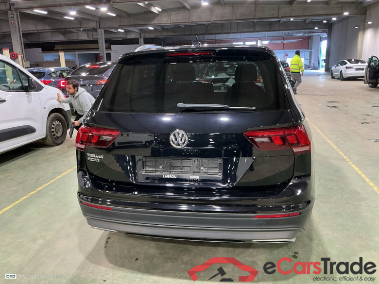 VOLKSWAGEN TIGUAN ALLSPACE DIESEL 2.0 TDi SCR Comfortline (EU6.2) Premium Traval #5