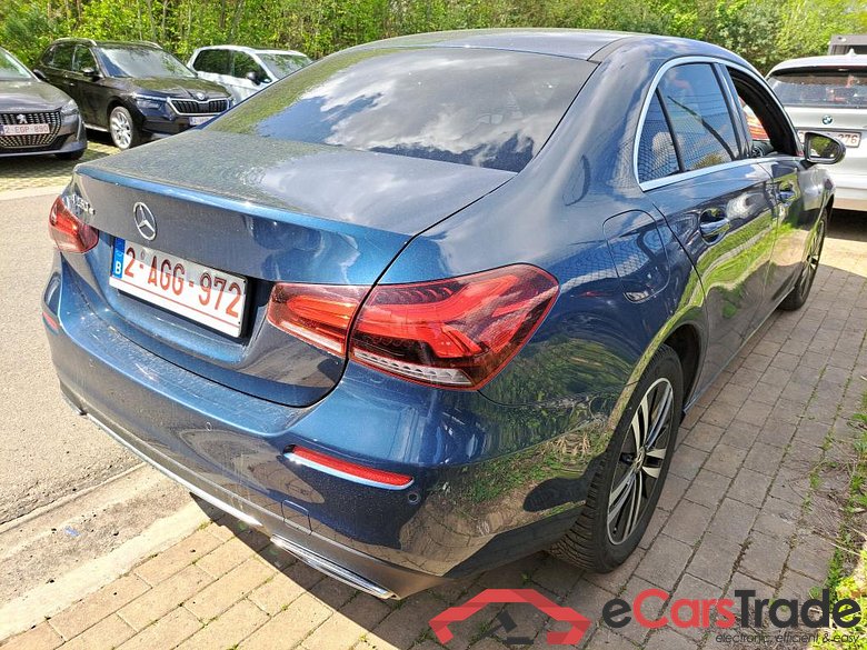 Mercedes A 250e Limo Plug-In Hybrid Aut. LED-Xenon Widescreen Ambient Distronic Navi Sport-Leather KeylessGo Camera Klima PDC ... #3