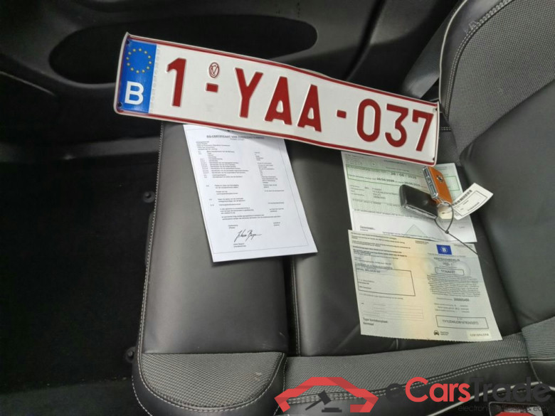 Volvo XC60 D4 140kW Geartronic R-Design 5d #4