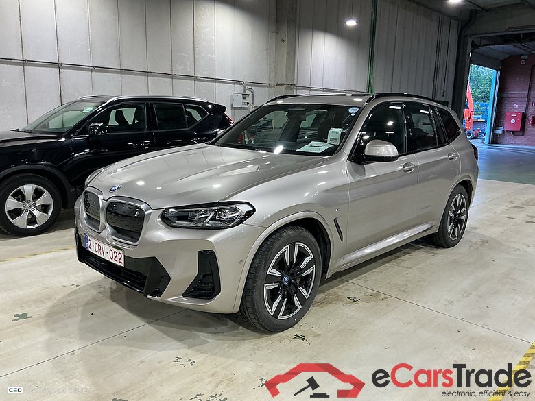 BMW IX3 80KWH AUTO
