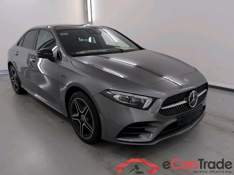 MERCEDES-BENZ A-Klasse 1.3 A 250 E LUXURY LINE DCT #2
