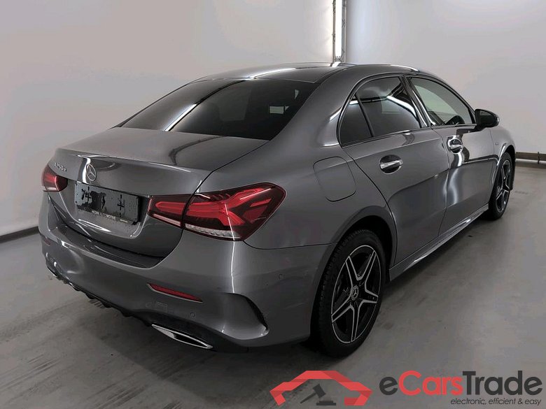 MERCEDES-BENZ A-Klasse 1.3 A 250 E LUXURY LINE DCT #4